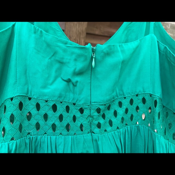 Bright Green Spaghetti Straps Maxi Dress with Lace Size 10 - Picture 5 of 7